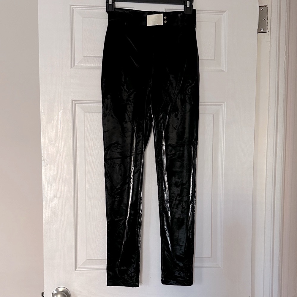 Black High-Waisted Pants/Leggings with Belt
